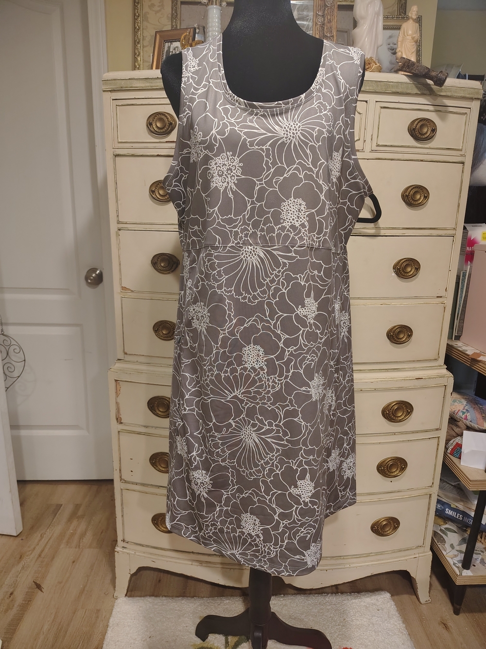 L.L. Bean Gray Floral Scoop-Neck Shift Dress